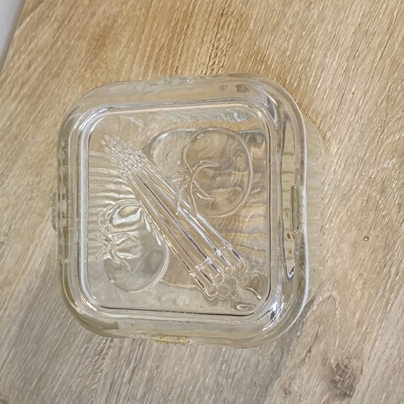 Vintage Federal Glass Refrigerator Dish Embossed Vegetable Design Clear Ribbed - Picture 2 of 8